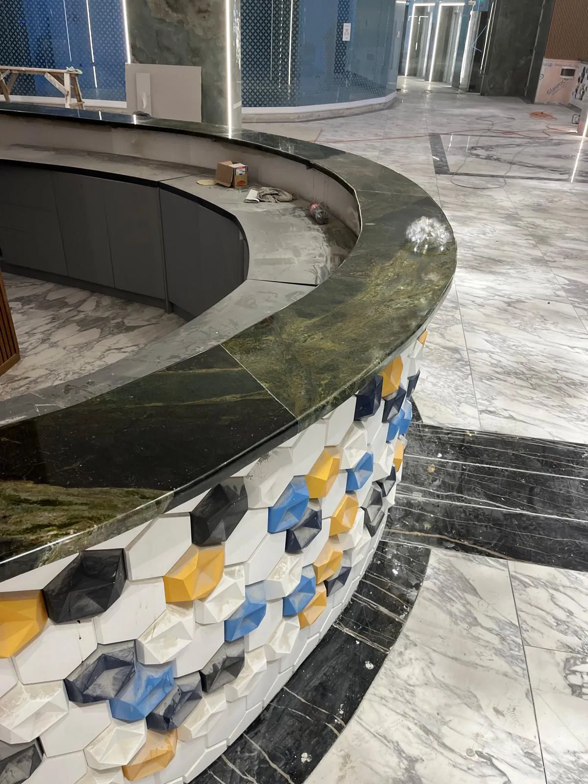 Blat de recepție din granit verde
